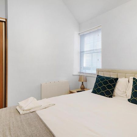 Apt 4, Soho Apartments 2Nd Floor By Indigo Flats Londres Extérieur photo