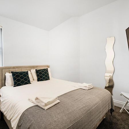 Apt 4, Soho Apartments 2Nd Floor By Indigo Flats Londres Extérieur photo