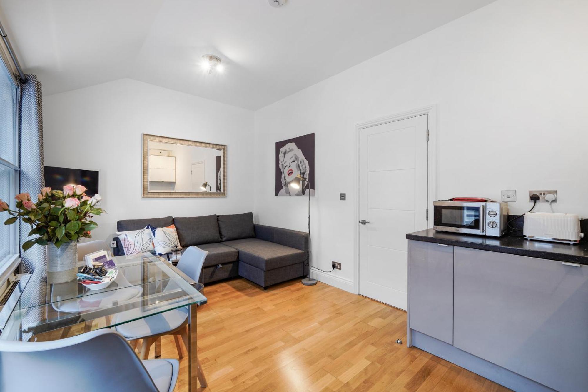 Apt 4, Soho Apartments 2Nd Floor By Indigo Flats Londres Extérieur photo